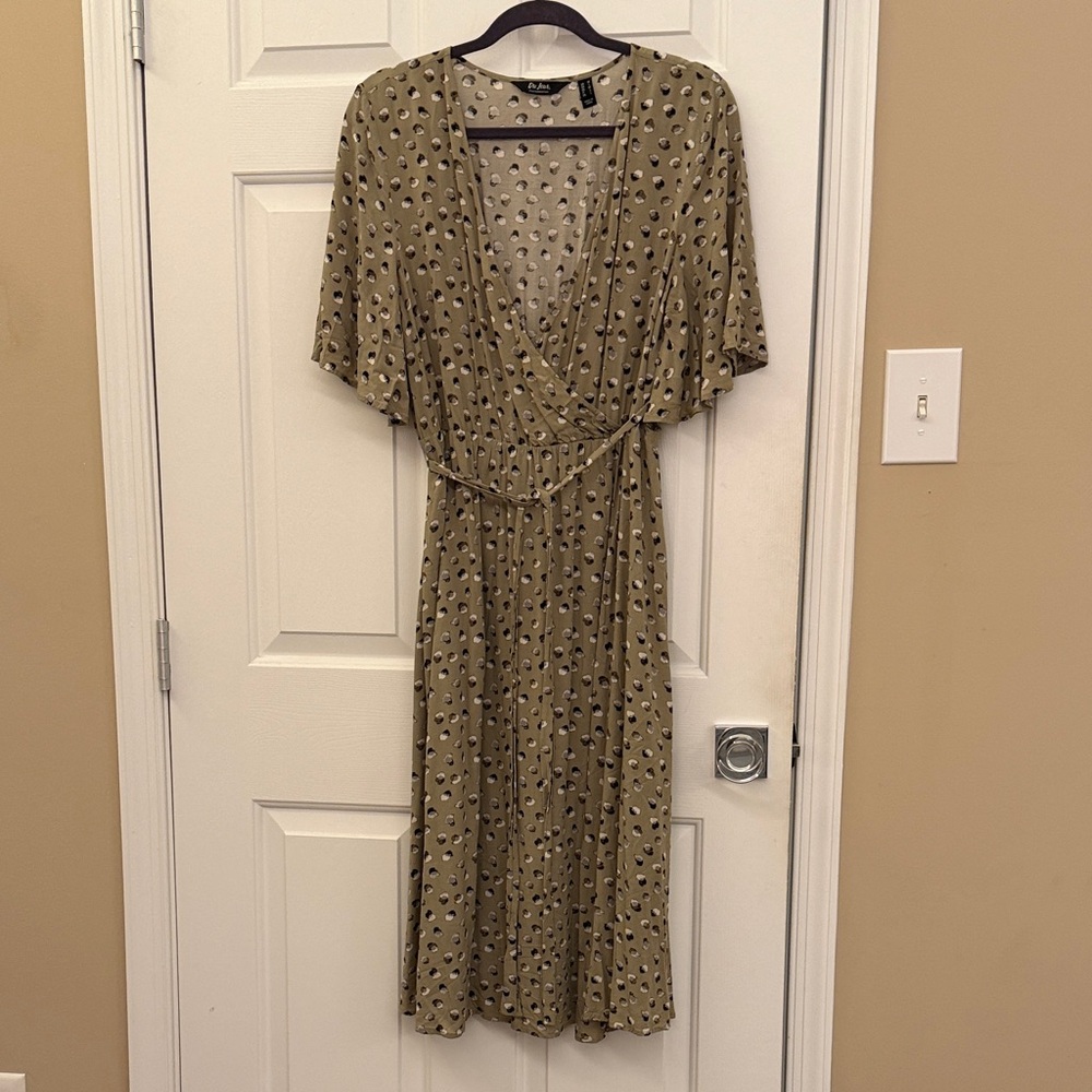 Midi Dress. Faux Wrap around pull over/wash and wear